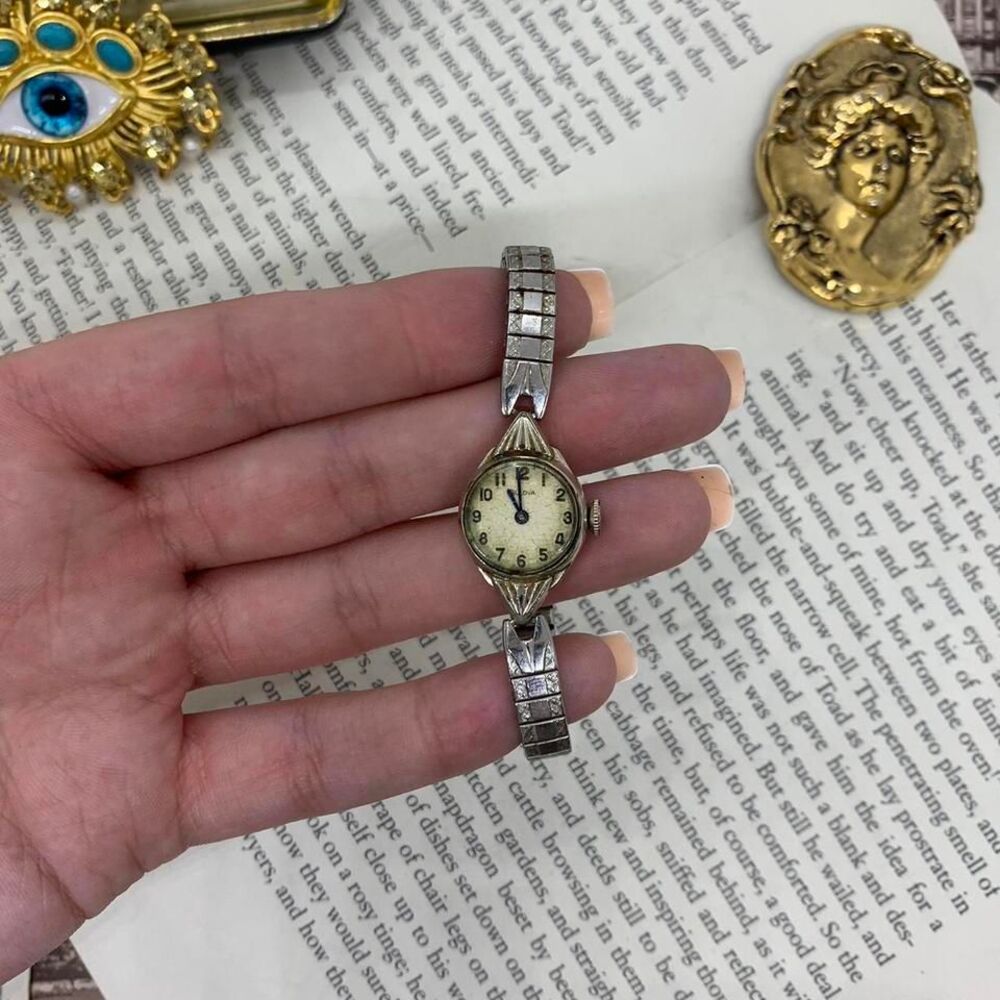 Vintage 10k Gold Plated Silver Tone 1966 Bulova Women's Watch